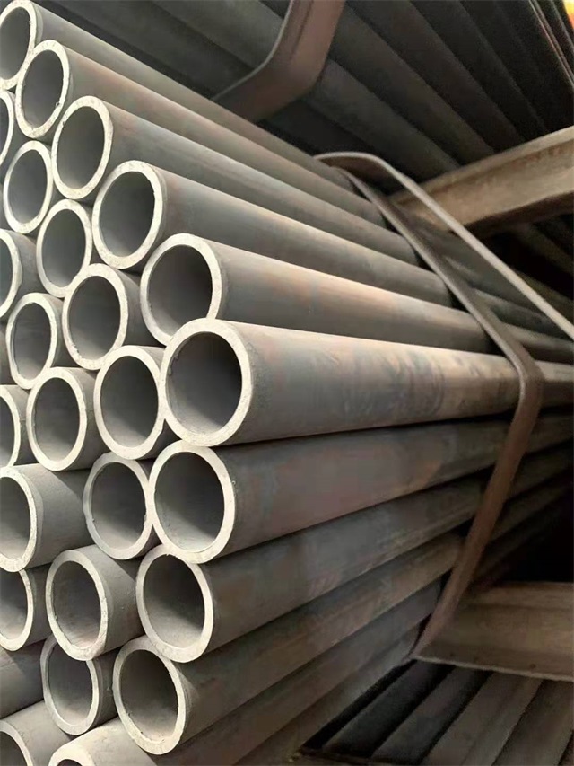 呼和浩特35#结构无缝钢管